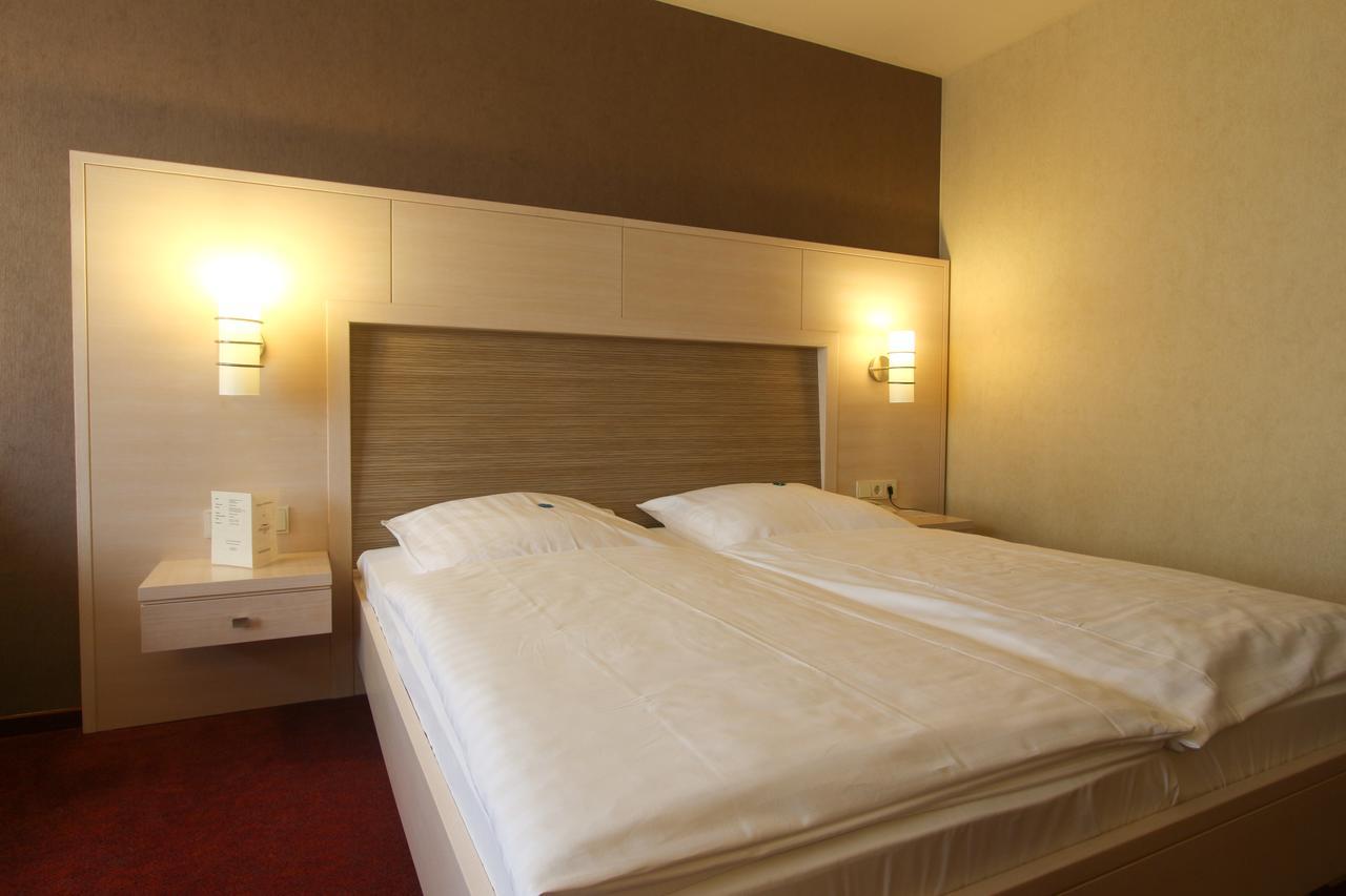 Hotel Touric Корбах Экстерьер фото